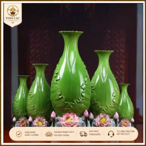 Lọ Hoa Sứ Dáng Lá Sen Đắp Nổi Hoa Sen Hồng - Tịnh Các